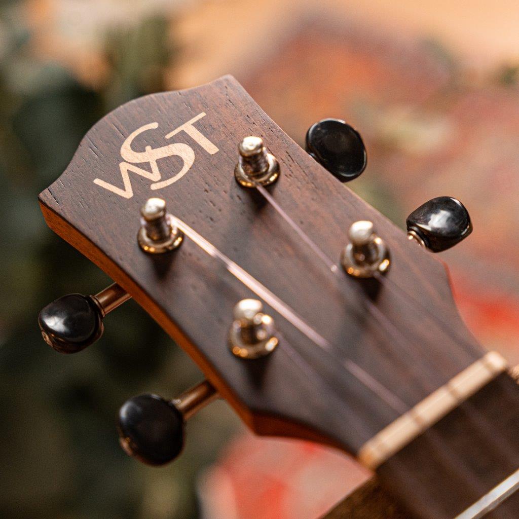 210 Ukulele - Solid Spruce and Mahogany