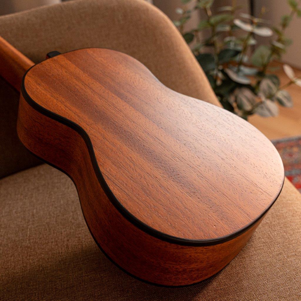 218 Ukulele - Solid Mahogany