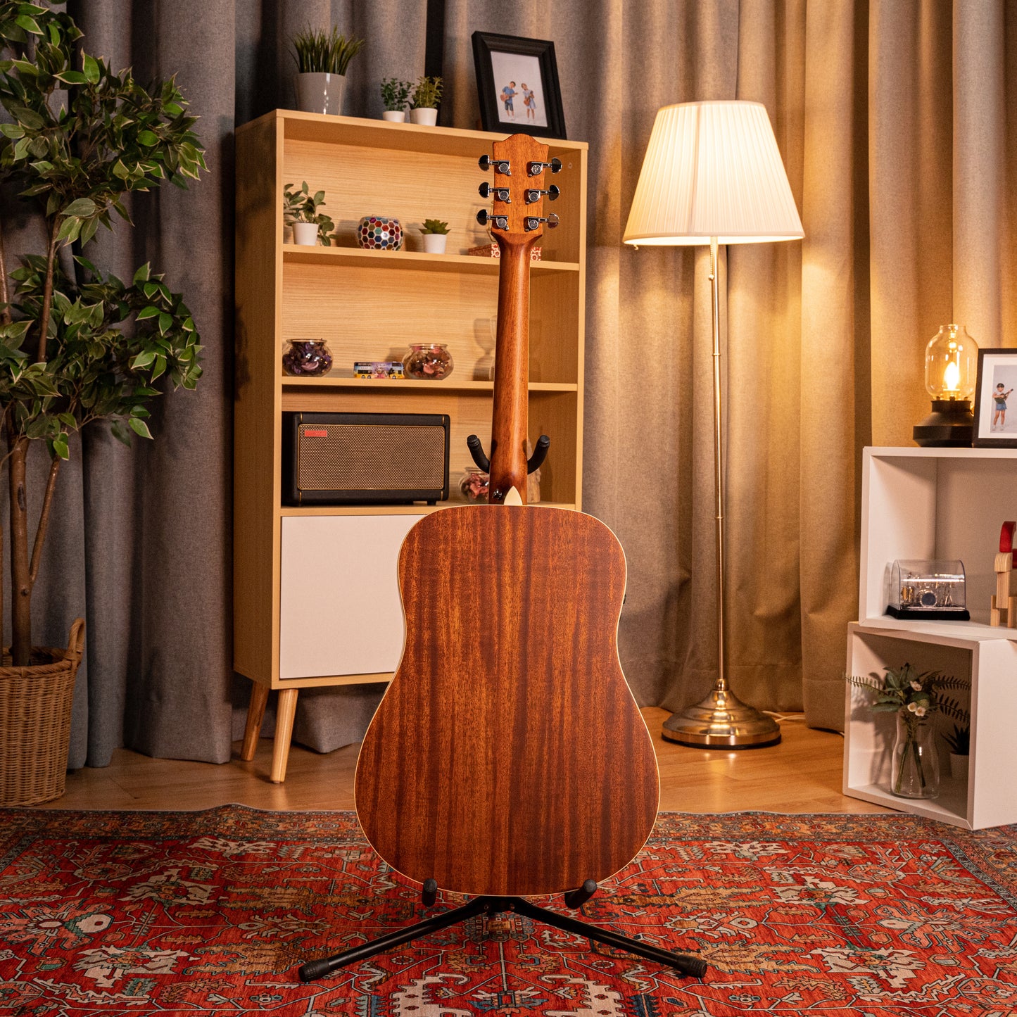 PD10MFSE Solid-top Acoustic Electric Dreadnought Guitar with effects, Solid Spruce, Mahogany, Unplugged Effects